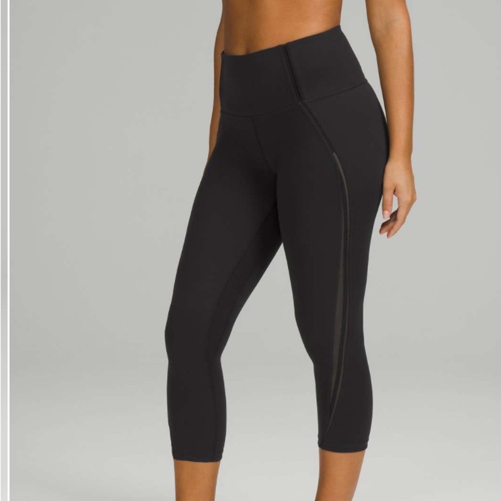 Lululemon Nulu Mesh Panels High-Rise Crop 21" leggings